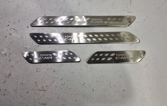 Toyota C-HR I sill trim set (inner) 67917YY140 67918YY150 67914YY250