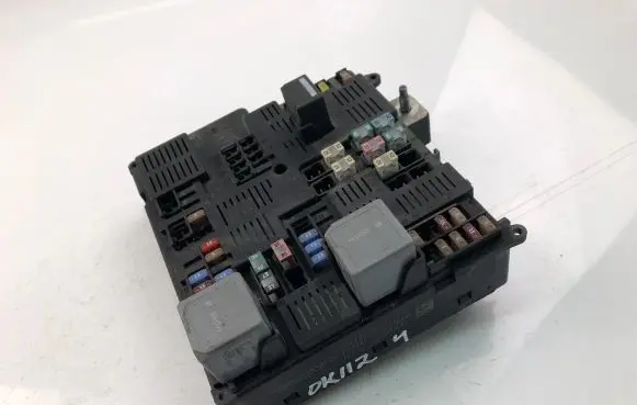 Volvo S90, V90 Fuse box set 31473771