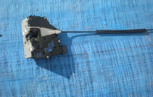 Fiat Grande Punto Front door lock