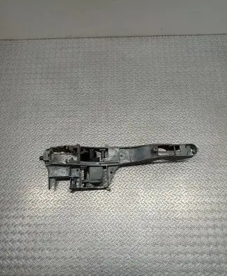 Citroen C4 I Picasso Front door exterior handle/bracket 9680168680