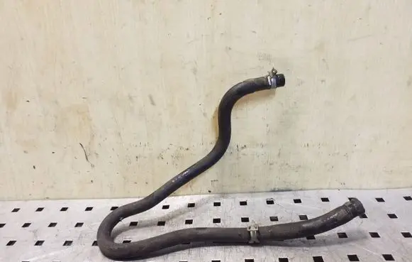Mercedes-Benz ML W164 Engine coolant pipe/hose