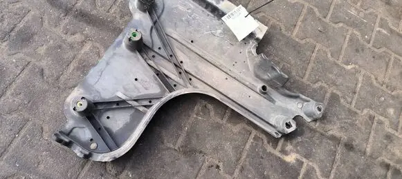 Citroen C4 X Engine splash shield/under tray 9842679980