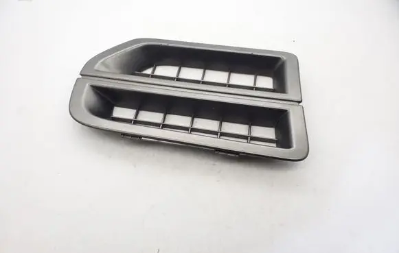 Land Rover Discovery 3 - LR3 Front grill JAK000063