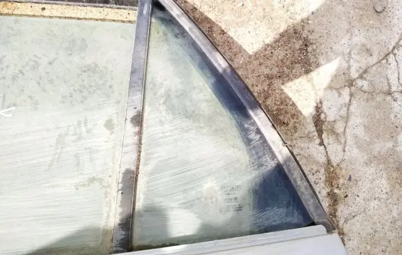 Fiat Marea Rear vent window glass 