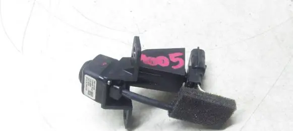 Nissan Juke I F15 Front bumper camera 284F1-BV80B
