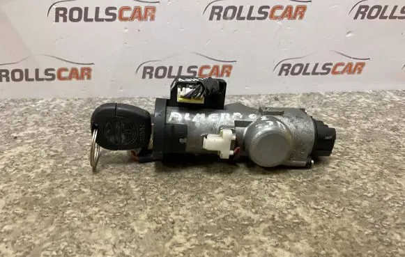 Nissan Almera N16 Ignition lock 28590C9902 5WK48042AR