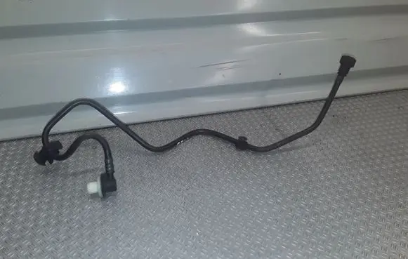 Opel Zafira C Vacuum line/pipe/hose 13406432