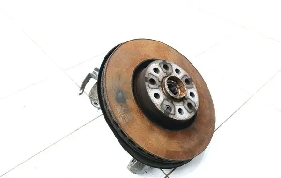 Volkswagen Touran III Front wheel hub