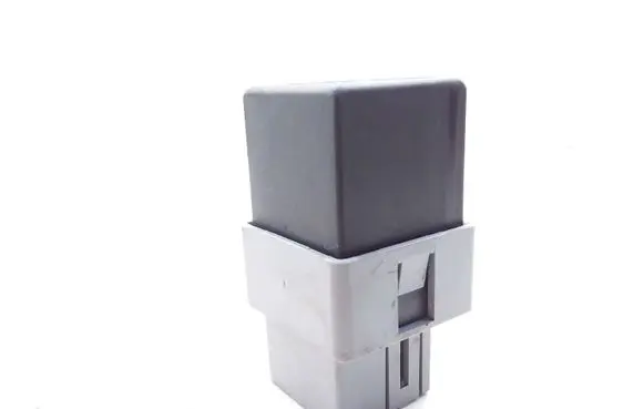 Mitsubishi Carisma Other relay MB953394 72HM100