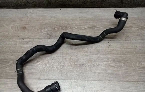 Volvo V70 Engine coolant pipe/hose 6G918B160FB