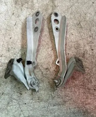 Renault Master III Engine bonnet/hood hinges 654000006R