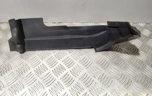 Audi Q7 4M Fender end trim 4M0821169C