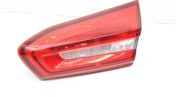 Ford Focus Tailgate rear/tail lights JX7B13A602TD