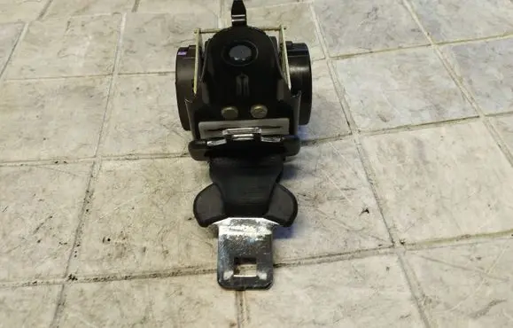Mazda 3 I Middle seatbelt (rear) 602853600