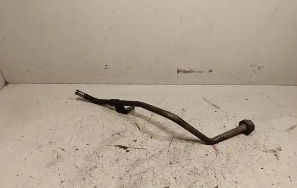 Mitsubishi L200 Fuel line pipe 