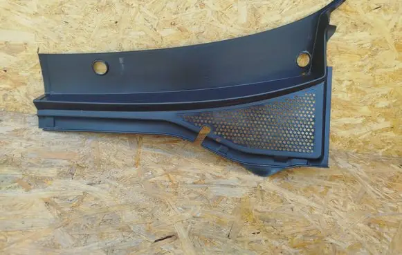 Volkswagen Passat Alltrack Wiper trim 3G1819403E 3G2819403E