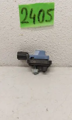 Toyota RAV 4 (XA50) Airbag deployment crash/impact sensor 8983A52010