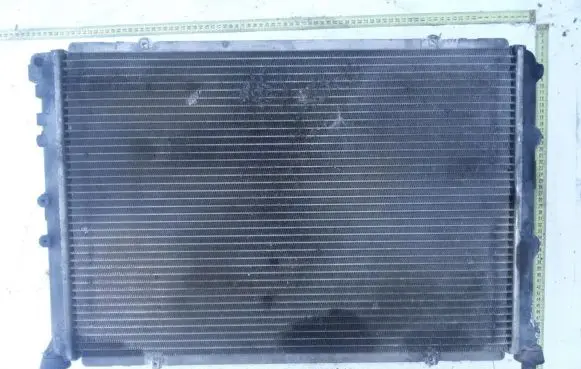 Coolant radiator