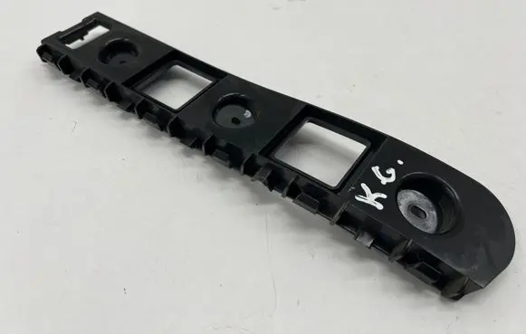 MG ZS Rear bumper mounting bracket 10562366