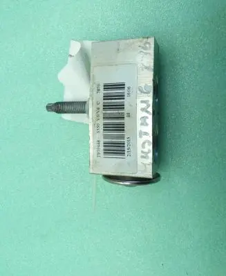 Air conditioning (A/C) expansion valve