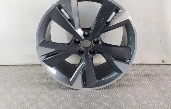 R20 alloy rim