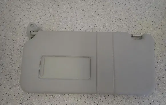 Suzuki SX4 Sun visor 