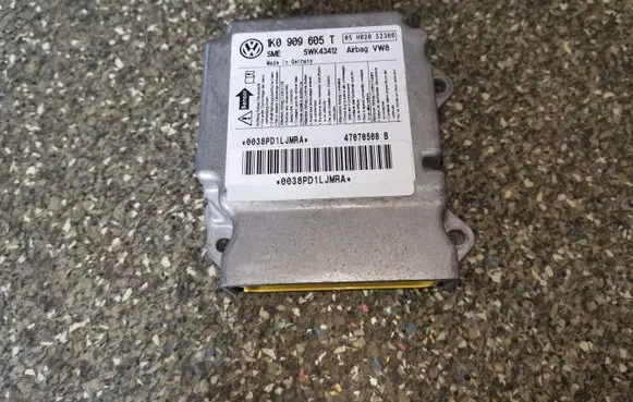 Volkswagen Golf Plus Airbag control unit/module 1K0909605T