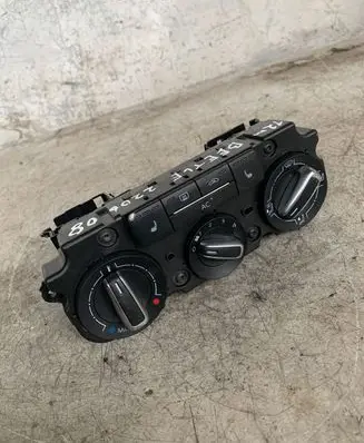 Volkswagen Beetle A5 Climate control unit 5c1819045