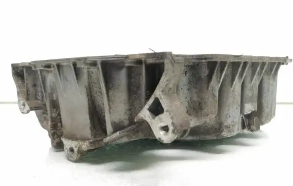 Volkswagen Golf VII Oil sump 04L103603 091095
