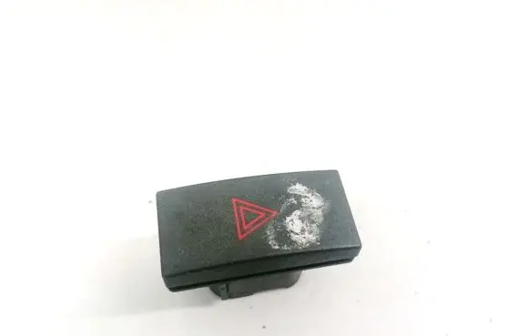 Ford Focus C-MAX Hazard light switch d3l0a