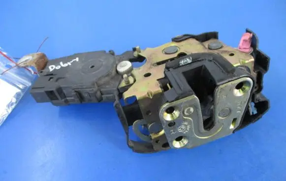 Subaru Legacy Front door lock