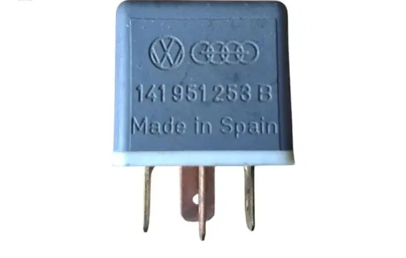 Volkswagen Golf IV Other relay 141951253B