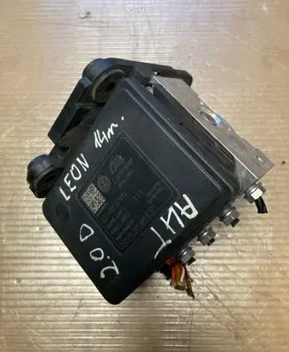 Seat Leon (5F) ABS Pump 3Q0614517N 10022005684