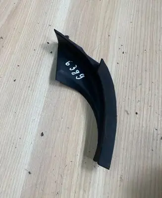 Lexus RX 330 - 350 - 400H Wiper trim