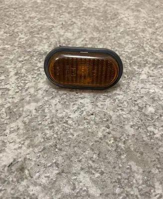 Renault Master II Front fender indicator light 7700847333