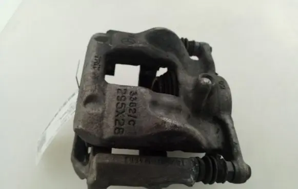 Mercedes-Benz A W176 Front brake caliper A0004216781