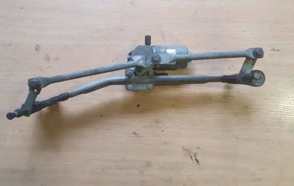 BMW X5 E70 Front wiper linkage and motor 7200535 405154 3378E