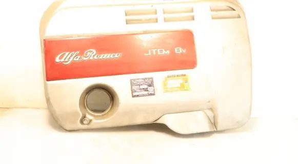 Alfa Romeo 159 Engine cover (trim)