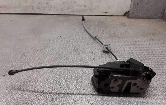 Volvo V60 Front door lock 31301740