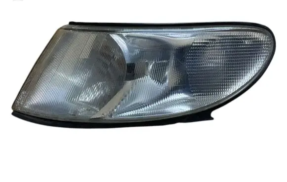 Saab 9-3 Ver1 Front indicator light 88205904