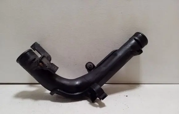 Audi Q3 8U Intercooler hose/pipe 1K0145770AE 0281002977 03G906051E