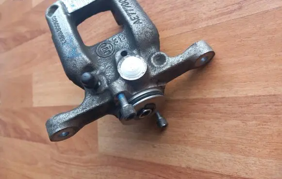 Citroen C4 II Picasso Rear brake caliper 1608998980 1651758280 AE777007
