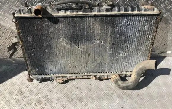 Mazda 323 Coolant radiator