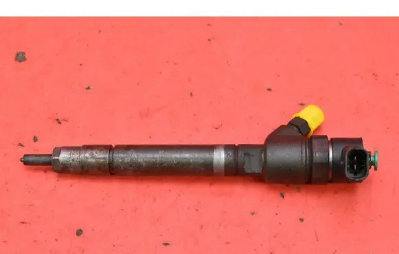 Volvo V70 Fuel injector 3077752B