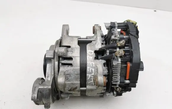 Volkswagen Golf VIII Generator/alternator