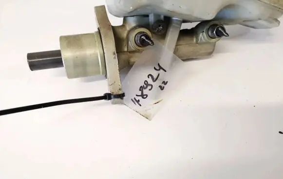 Volvo V50 Master brake cylinder