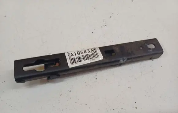 Peugeot 308 Seat belt adjustment rail 5507371