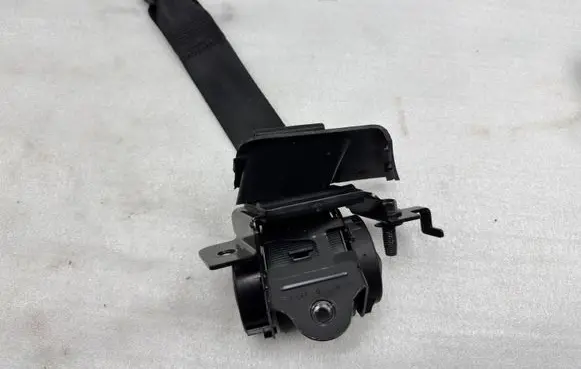 Ford Mustang VI Rear seatbelt MR3BC699D72