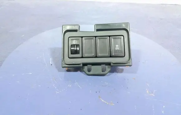 Suzuki Swift II Light switch 73835-68L0