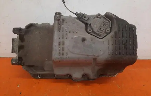 Volkswagen Golf IV Oil sump 03C103603